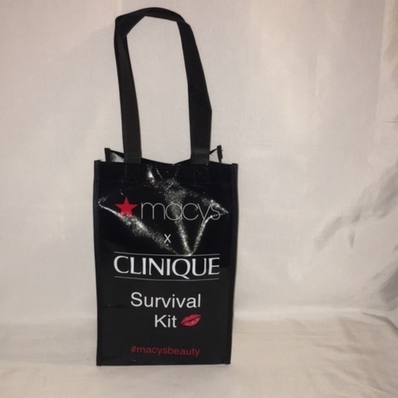 New Macy’s x Clinique Tote Bag - Picture 1 of 11